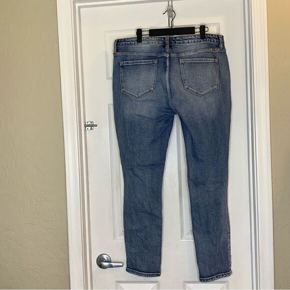 KanCan Distressed Jeans Size 31 - Picture 5 of 9